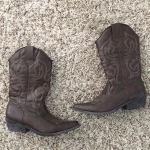 Dark brown cowgirl boots
